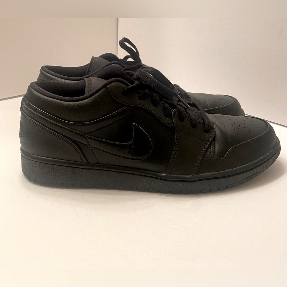 Nike Air Jordan 1 Triple Black Low Top Shoes Men’s Size 12